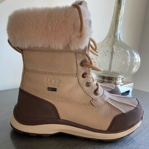 Ugg Adirondack Boot III
